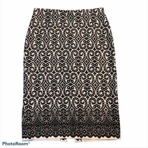 NYC Black and White Ornate Pencil Skirt